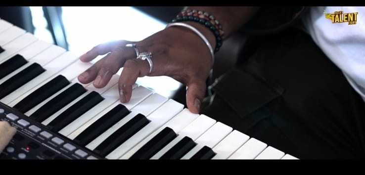 Live music keyboards recording at ITF Studio